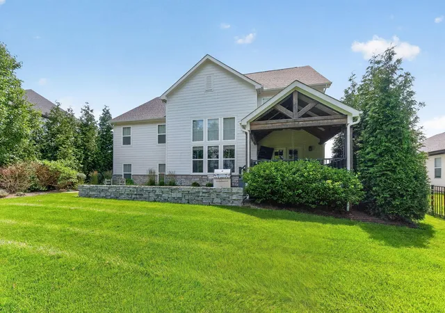 Homes for sale in Powell, OH | 9387 Waterford Dr, Powell, OH 43065 | MLS# 226025539