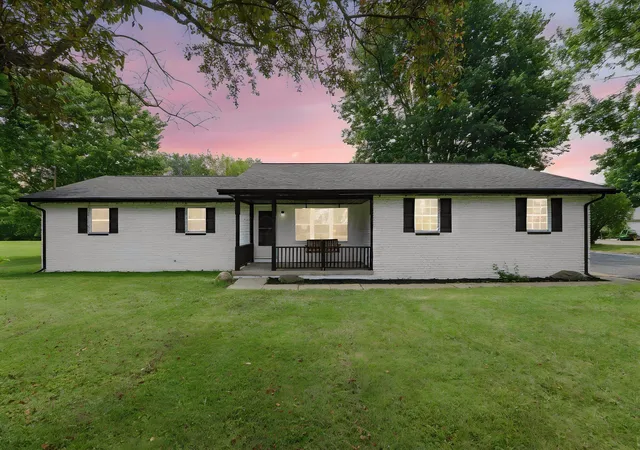 Homes for sale in London, OH | 1097 Us 42, London, OH 43140 | MLS# 226025387