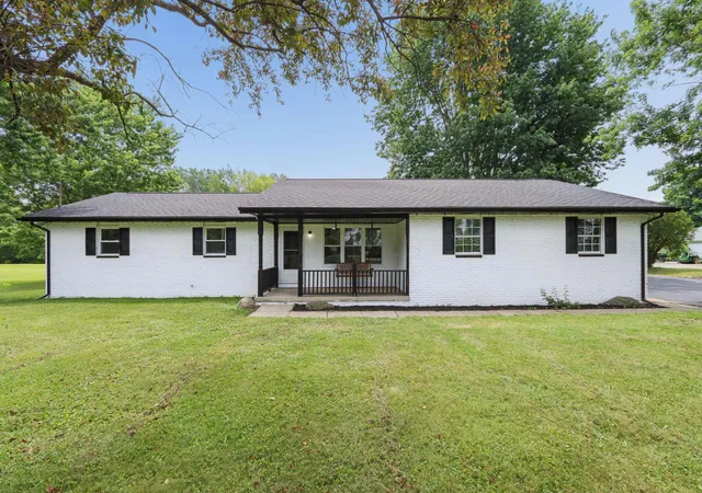 Homes for sale in London, OH | 1097 Us 42, London, OH 43140 | MLS# 226025387