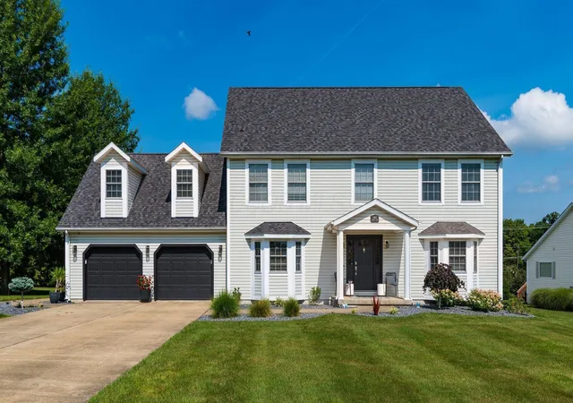 1st image of 1460 Colburn Dr, Zanesville, OH 43701 | MLS# 226026388