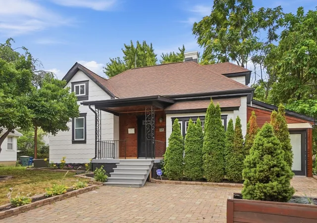 Photo 2 of Single family home for sale at 539 Thurman Ave, Columbus, OH 43206 | MLS# 226025395 | Listing updated on 2026-09-06