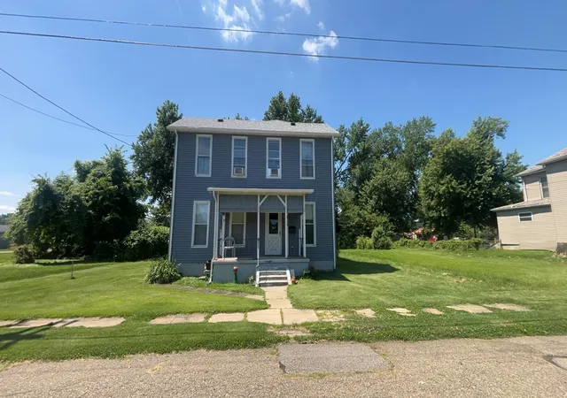 Homes for sale in Zanesville, OH | 818 Turner St, Zanesville, OH 43701 | MLS# 226025393