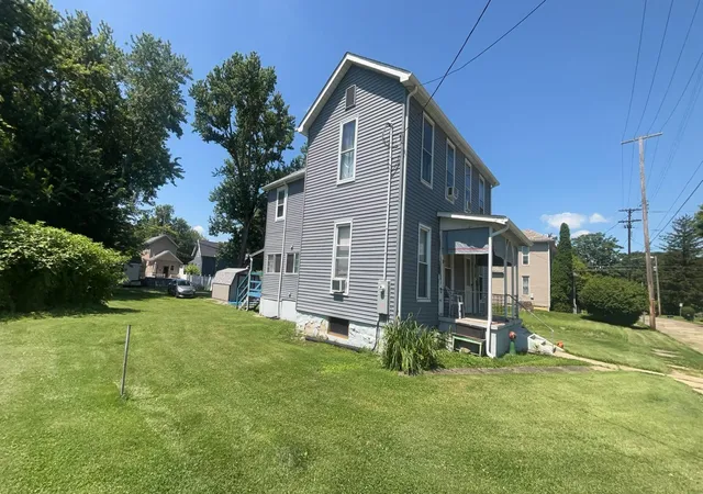 Homes for sale in Zanesville, OH | 818 Turner St, Zanesville, OH 43701 | MLS# 226025393