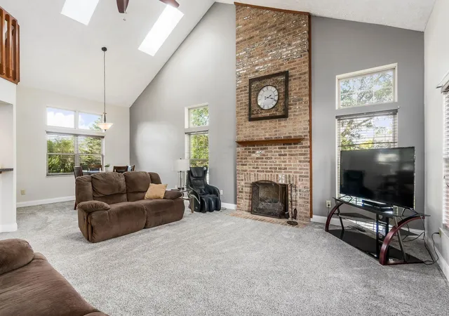 Homes for sale in Hilliard, OH | 5396 Delano Ct, Hilliard, OH 43026 | MLS# 226025397