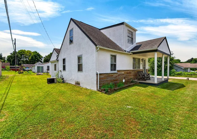 2nd image of 441 Hilock Rd, Columbus, OH 43207 | MLS# 226027686