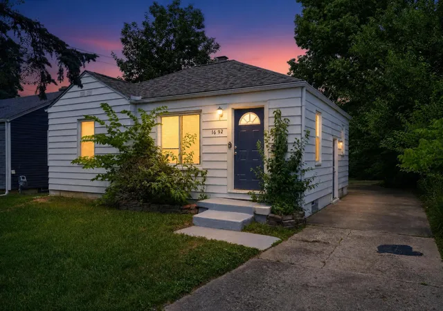 Photo 2 of Single family home for sale at 1692 E Kossuth St, Columbus, OH 43206 | MLS# 226026524 | Listing updated on 2026-09-03