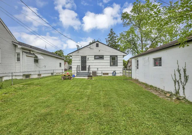 Homes for sale in Columbus, OH | 3105 Howey Rd, Columbus, OH 43224 | MLS# 226025522