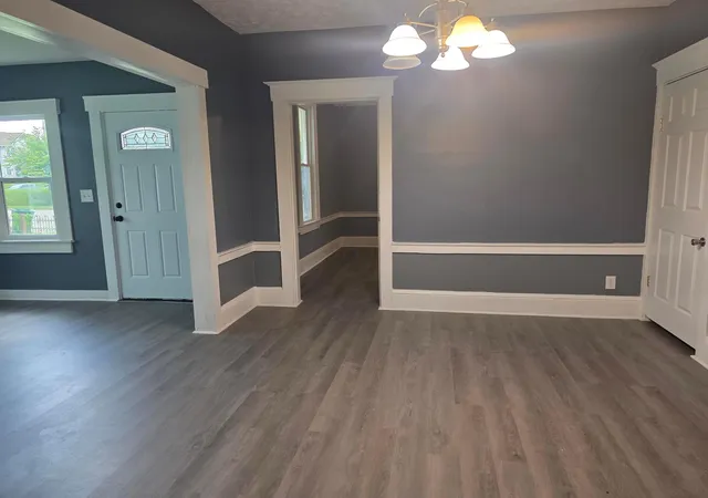 3rd image of 315 S Shaffer St, Springfield, OH 45506 | MLS# 226027244