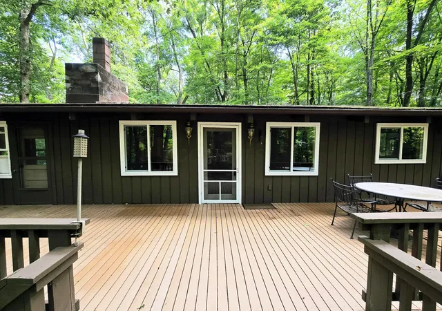 Photo 3 of Single family home for sale at 591 Catawba Ct, Sugar Grove, OH 43155 | MLS# 226025516 | Listing updated on 2026-07-29