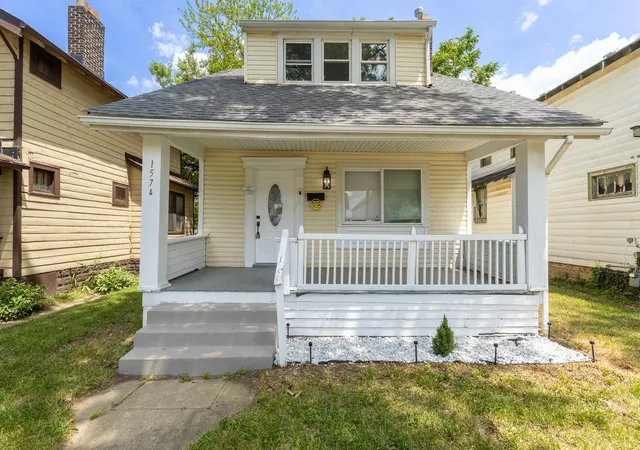 1st image of 1574 Isabel Ave, Columbus, OH 43211 | MLS# 226025481