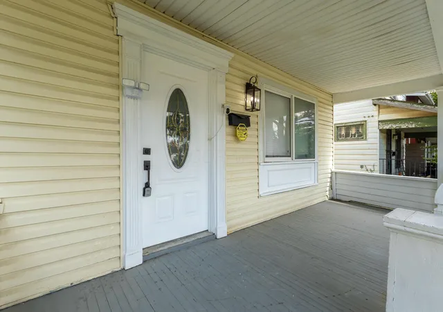 2nd image of 1574 Isabel Ave, Columbus, OH 43211 | MLS# 226025481
