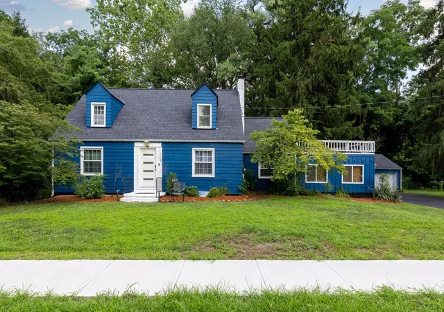 1st image of 128 Main St, Pataskala, OH 43062 | MLS# 226026311