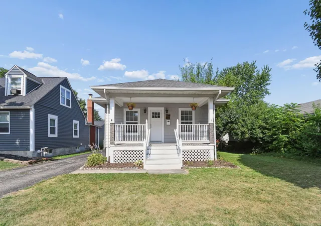 Homes for sale in Columbus, OH | 87 Maple Dr, Columbus, OH 43228 | MLS# 226025623