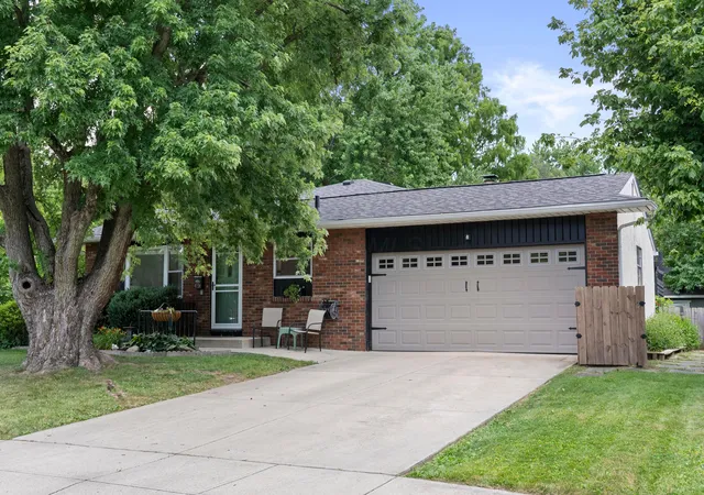 Homes for sale in Grove City, OH | 4134 Gladman Ave, Grove City, OH 43123 | MLS# 226025620