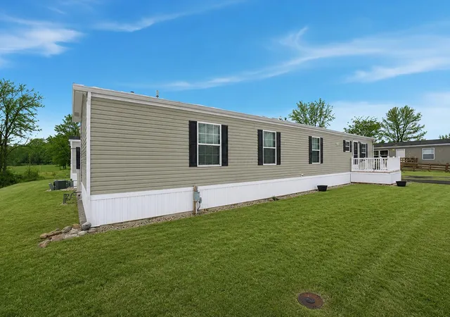 Homes for sale in Marysville, OH | 289 Redwood Dr, Marysville, OH 43040 | MLS# 226025565