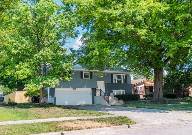 3rd image of 5459 Aspen Rd, Columbus, OH 43229 | MLS# 226025577