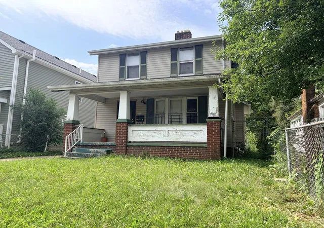 Photo 2 of Single family home for sale at 1231 E 20th Avenue, Columbus, OH 43211 | MLS# 226025743 | Listing updated on 2026-07-28