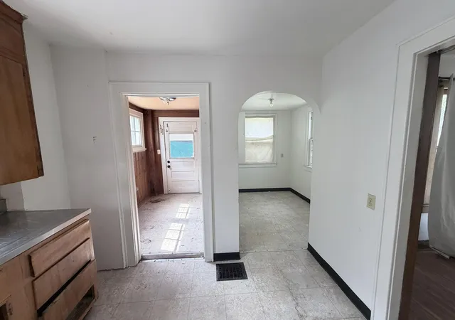Photo 4 of Single family home for sale at 1231 E 20th Avenue, Columbus, OH 43211 | MLS# 226025743 | Listing updated on 2026-07-28