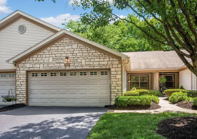 Homes for sale in Westerville, OH | 366 Crescent Ct, Westerville, OH 43081 | MLS# 226025573