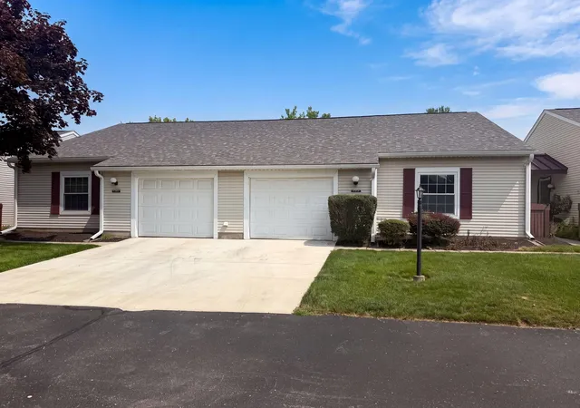 1st image of 104 Santa Anita Ave, Newark, OH 43055 | MLS# 226026818