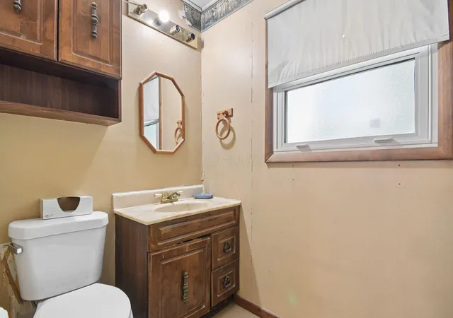 12th image of 916 S Hampton Rd, Columbus, OH 43227 | MLS# 226025612