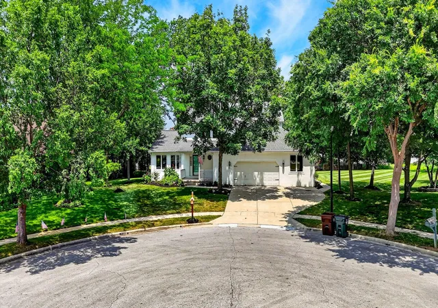 3rd image of 7100 Rossman Ct, Canal Winchester, OH 43110 | MLS# 226025716
