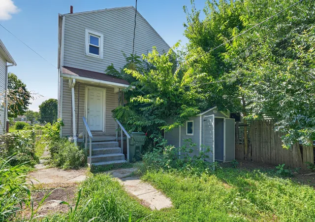 Photo 3 of Single family home for sale at 306 Belvidere Ave, Columbus, OH 43223 | MLS# 226027647 | Listing updated on 2026-09-03