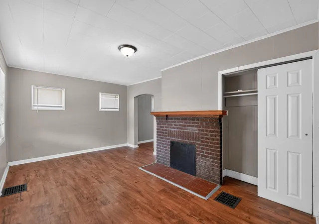 Photo 3 of Sale Pending at 306 Belvidere Ave, Columbus, OH 43223 | MLS# 226027647 | Listing updated on 2026-10-26