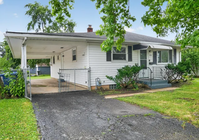 4th image of 858 W Stephen Dr W, Columbus, OH 43204 | MLS# 226027344