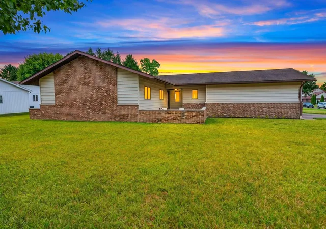 1st image of 367 Lawnwood Dr, Circleville, OH 43113 | MLS# 226025717