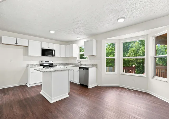 5th image of 1449 Tall Pine Ct, Columbus, OH 43223 | MLS# 226030964