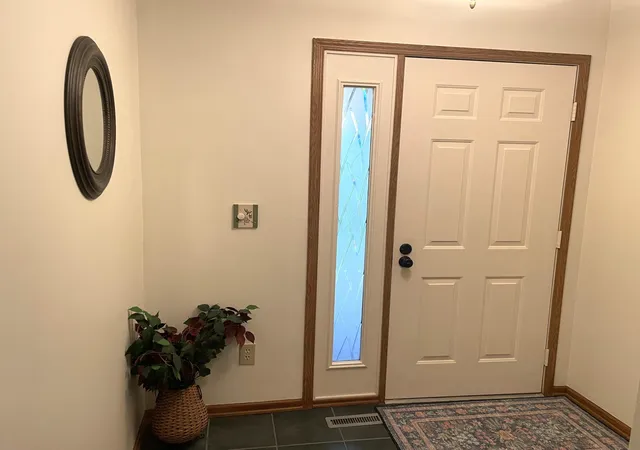 Listing Photo 4 - Condo for sale in building located at 321 Retreat Ln, Marysville, OH 43040 - Unit #321