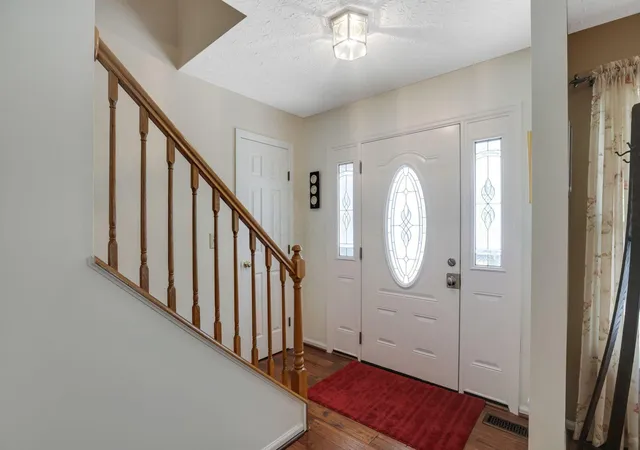 Photo 4 of Single family home for sale at 1499 River Trl Dr, Grove City, OH 43123 | MLS# 226025737 | Listing updated on 2026-09-19