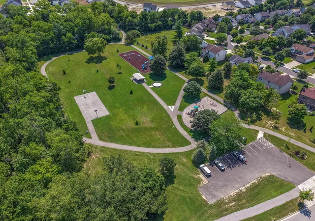 60th image of 1499 River Trail Dr, Grove City, OH 43123 | MLS# 226025737