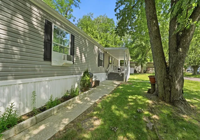 3rd image of 209 French Run Ln #209, Reynoldsburg, OH 43068 | MLS# 226025830