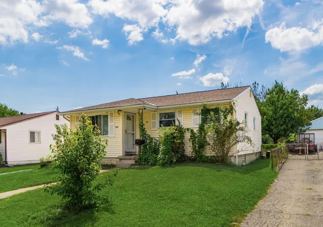 Photo 2 of Single family home for sale at 769 Maurine Dr, Columbus, OH 43228 | MLS# 226025780 | Listing updated on 2026-09-16