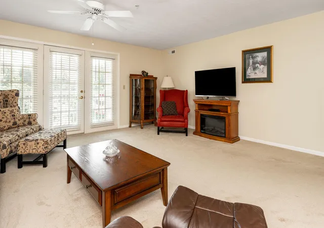 Homes for sale in Worthington, OH | 5935 N High St #305, Worthington, OH 43085 | MLS# 226026136