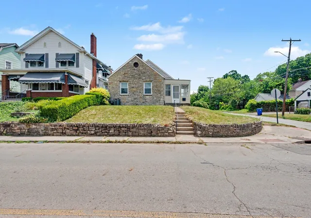 Photo 1 of Single family home for sale at 822 Bulen Ave, Columbus, OH 43205 | MLS# 226025805 | Listing updated on 2026-07-28