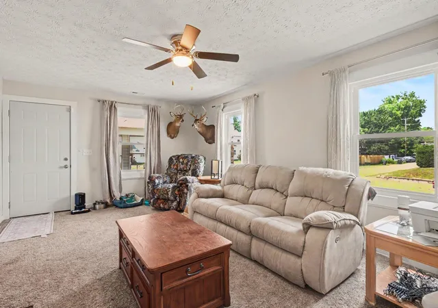 Photo 3 of Single family home for sale at 822 Bulen Ave, Columbus, OH 43205 | MLS# 226025805 | Listing updated on 2026-07-28