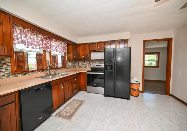 5th image of 262 Oliver St, Marion, OH 43302 | MLS# 226028845