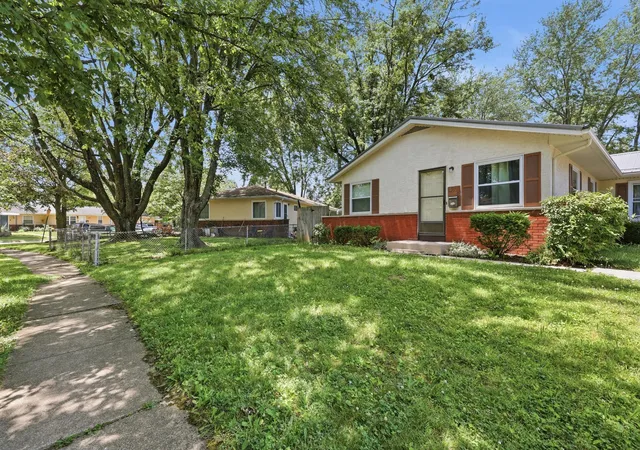 Photo 3 of Multi family home for sale at 6069 Northgap Dr, Columbus, OH 43229 | MLS# 226025819 | Listing updated on 2026-09-10