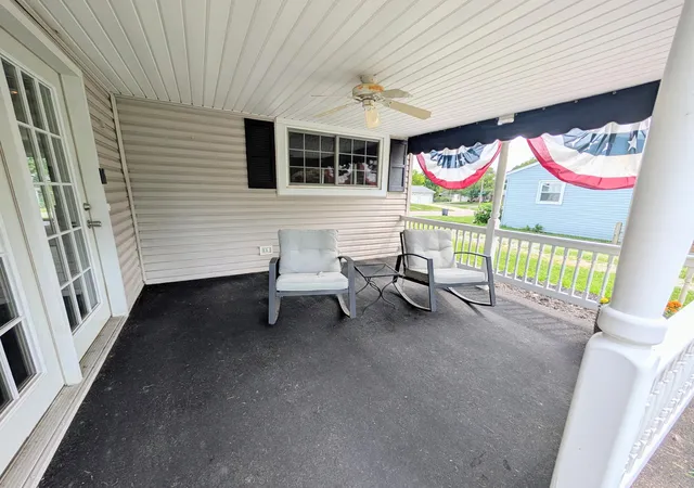 Photo 4 of Single family home for sale at 1714 Carl Dr, Lancaster, OH 43130 | MLS# 226025824 | Listing updated on 2026-09-06