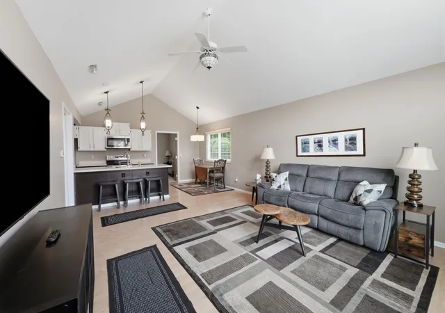 Photo 3 of Sale Pending at 5608 Blendon View Ct, Columbus, OH 43230 | MLS# 226026504 | Listing updated on 2026-07-30