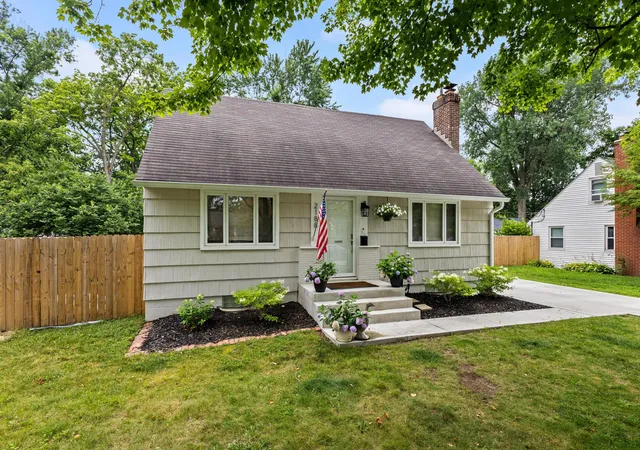 2nd image of 2188 Bristol Rd, Columbus, OH 43221 | MLS# 226025980