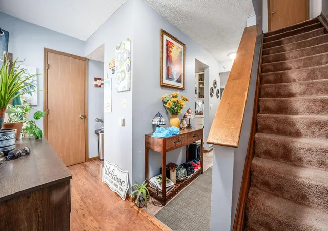 Photo 3 of Sale Pending at 1349 Ln On The Lake #1349L, Columbus, OH 43235 | MLS# 226025837 | Listing updated on 2026-10-02