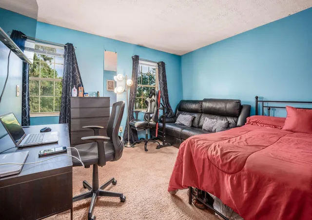 Listing Photo 2 - Condo for sale in building located at 1349th Ln On The Lake, Columbus, OH 43235 - Unit #1349L