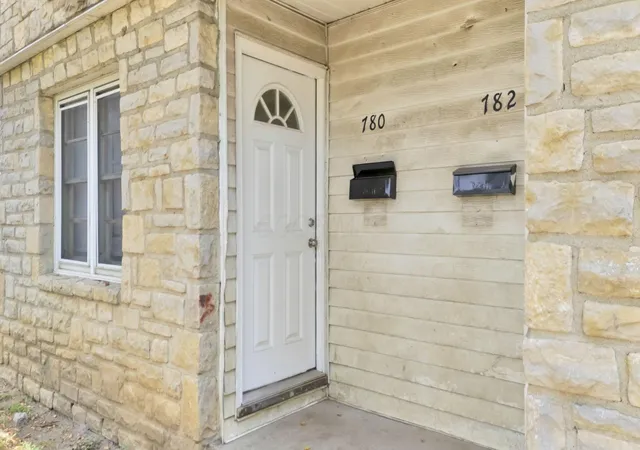 4th image of 780-782 Whitethorne Ave, Columbus, OH 43223 | MLS# 226026201