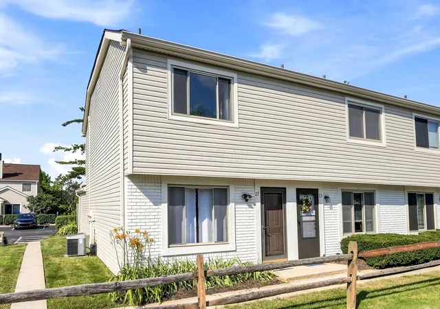 1st image of 27 Hedgerow Ln, Delaware, OH 43015 | MLS# 226026572
