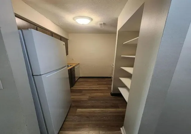 Listing Photo 5 - Condo for sale in building located at 6532 San Miguel Pl, Reynoldsburg, OH 43068