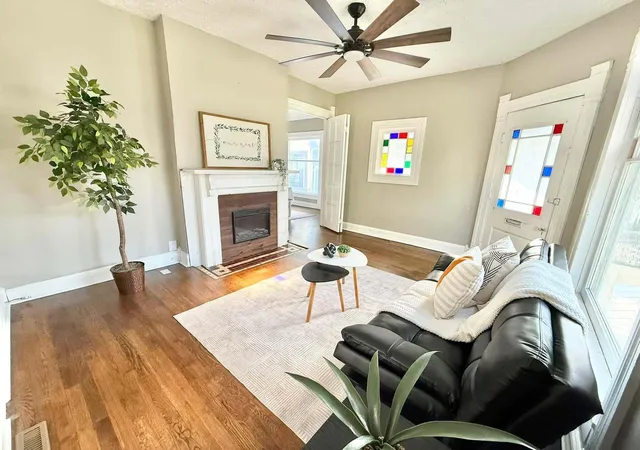 3rd image of 508 E Vine St, Mount Vernon, OH 43050 | MLS# 226025907